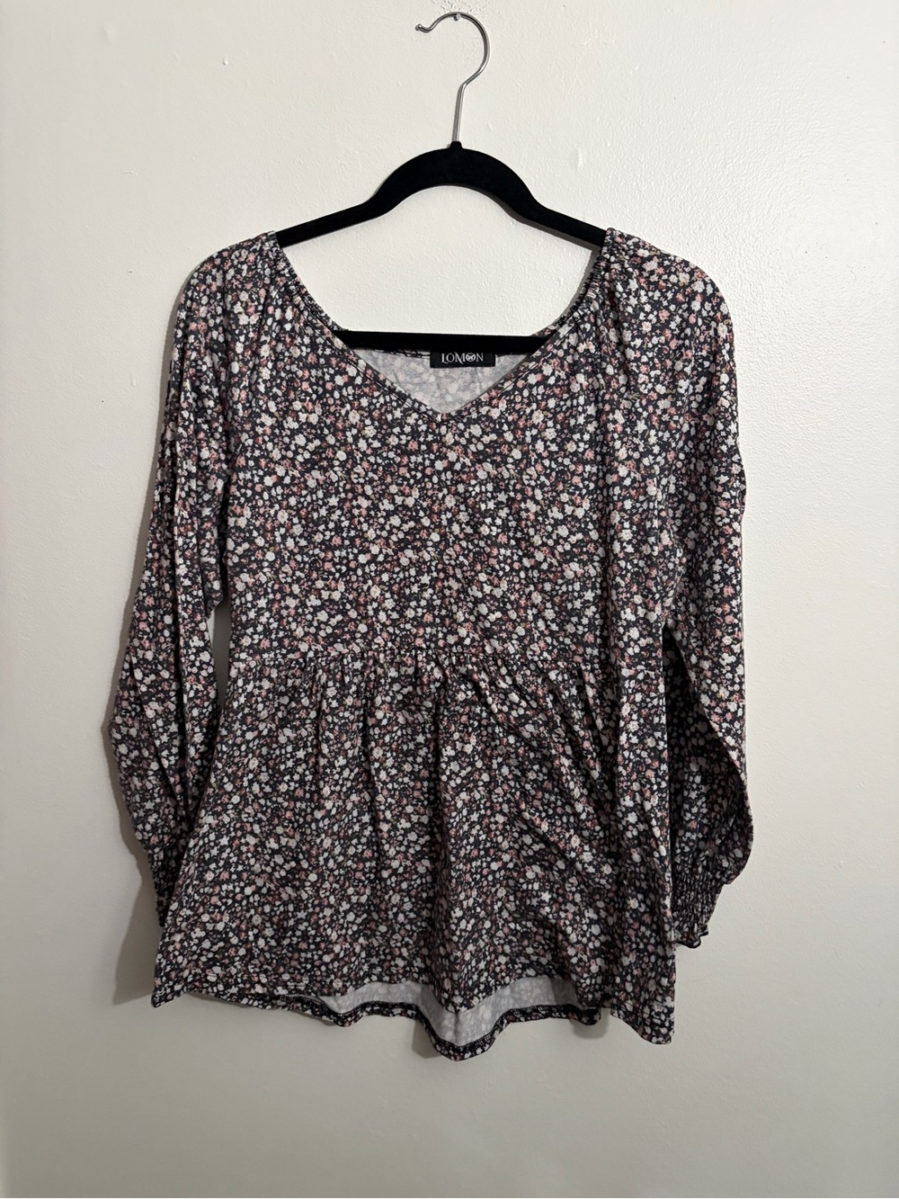 Black Floral V-Neck Peplum Top